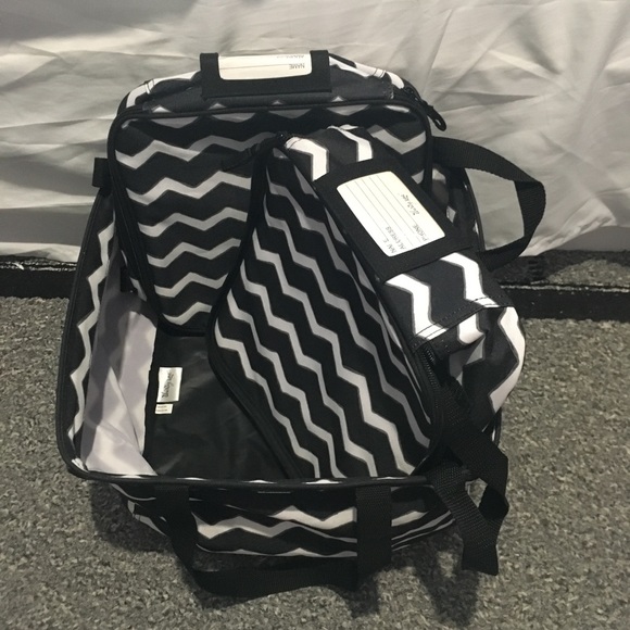 Thirty One Perfect Potluck 3pc Set Thermal Chevron - Picture 3 of 7